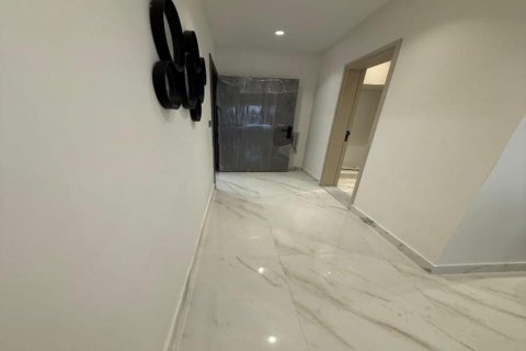Apartmen di Emirates City, Ajman, UAE 2 bilik tidur, 115 meter persegi № 681641 - foto 7
