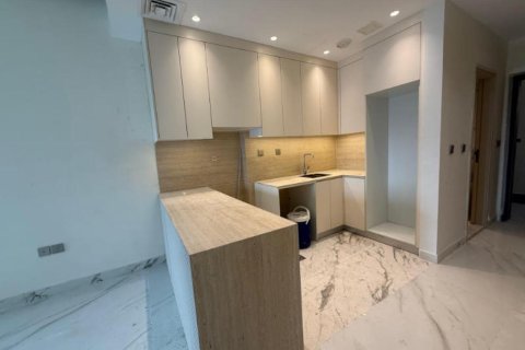 Apartmen di Emirates City, Ajman, UAE 2 bilik tidur, 115 meter persegi № 681641 - foto 27