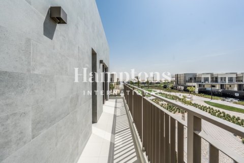 Villa en alquiler en Dubai South (Dubai World Central), Dubai, EAU 4 dormitorios, 219.43688600 m2 № 766415 - foto 2