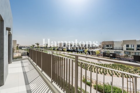 Villa en alquiler en Dubai South (Dubai World Central), Dubai, EAU 4 dormitorios, 219.43688600 m2 № 766415 - foto 7