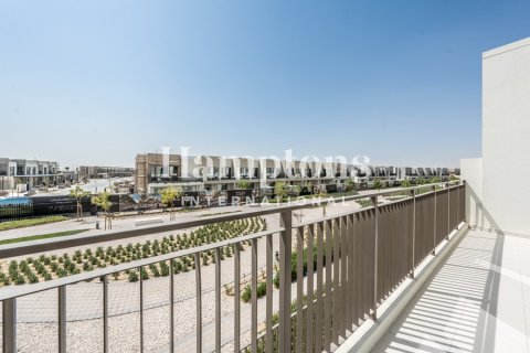 Villa en alquiler en Dubai South (Dubai World Central), Dubai, EAU 4 dormitorios, 219.43688600 m2 № 766415 - foto 17