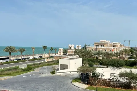 Apartment in THE 8 in Palm Jumeirah, Dubai, UAE 2 bedrooms, 124 sq.m. № 650384 - photo 1