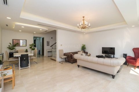 Vila v Jumeirah Village Circle, Dubai, SAE 4 spálne, 163 m2 č. 685773 - Fotografia 7