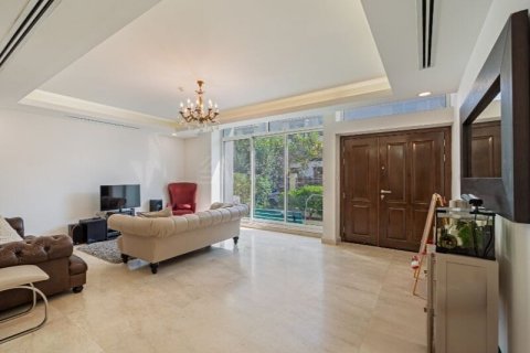 Vila v Jumeirah Village Circle, Dubai, SAE 4 spálne, 163 m2 č. 685773 - Fotografia 9