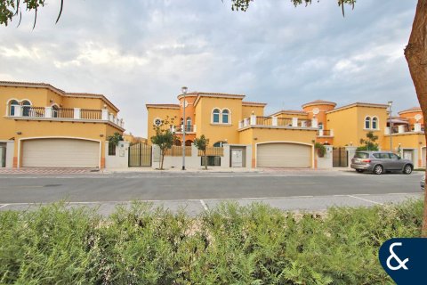 Villa en venta en Jumeirah Park, Dubai, EAU 5 dormitorios, 436 m2 № 667753 - foto 11