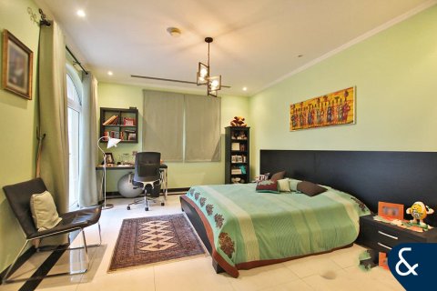 Villa en venta en Jumeirah Park, Dubai, EAU 5 dormitorios, 436 m2 № 667753 - foto 6