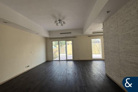 Vilë në Arabian Ranches, Dubai, Emiratet e Bashkuara Arabe 3 dhoma gjumi, 206 m2. № 667755 - Foto 7