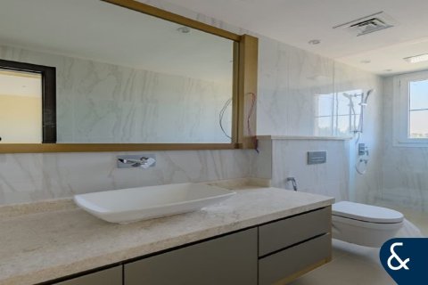 Βίλα σε Jumeirah Golf Estates, Dubai, ΗΑΕ 4 υπνοδωμάτια, 419 τ.μ. Αρ. 667757 - φωτογραφία 17
