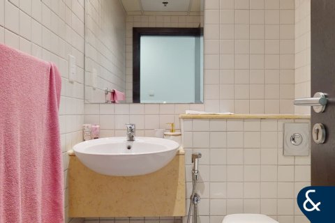 Apartment in Dubai Marina, Dubai, UAE 1 bedroom, 71 sq.m. № 667754 - photo 17