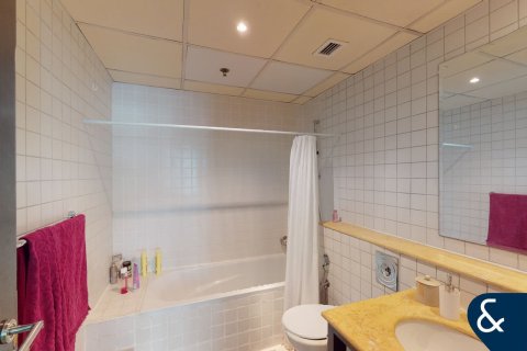 Apartment in Dubai Marina, Dubai, UAE 1 bedroom, 71 sq.m. № 667754 - photo 7