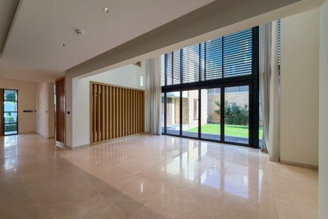 Willa w Mohammed Bin Rashid City, Dubai, ZEA 5 sypialnie, 746 mkw. nr 702141