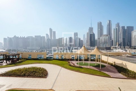 Διαμέρισμα σε Business Bay, Dubai, ΗΑΕ 2 υπνοδωμάτια, 123.75 τ.μ. Αρ. 756878 - φωτογραφία 2