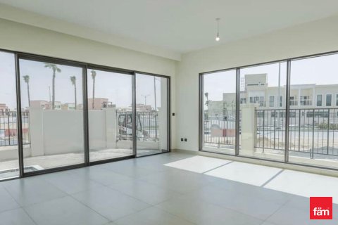 Řadový dům v Dubai, SAE 5 ložnice, 242.4 m² Č.: 710707 - fotografie 2