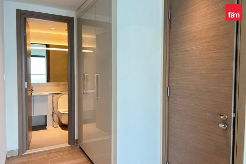 Appartamento in vendita a Dubai, EAU 1 camera da letto, 75.2 mq. № 710701 - foto 9