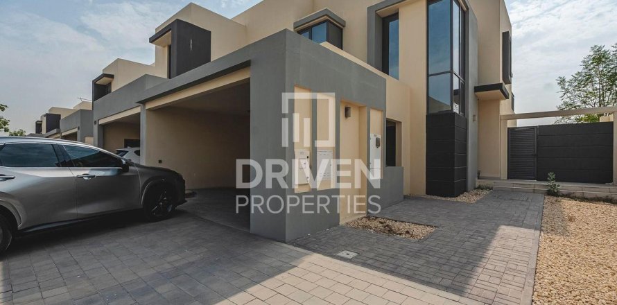 خانه شهری در Dubai Hills Estate، Dubai ، امارات متحده عربی 4 خوابه ، 284.65 متر مربع.  شماره 746066