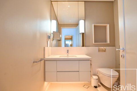 Apartment in Downtown Dubai (Downtown Burj Dubai), Dubai, UAE 3 bedrooms, 186.92 sq.m. № 747637 - photo 17