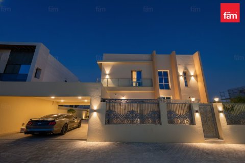 Villa à Al Furjan, Dubai, EAU: 6 chambres, 617 m2 № 718175