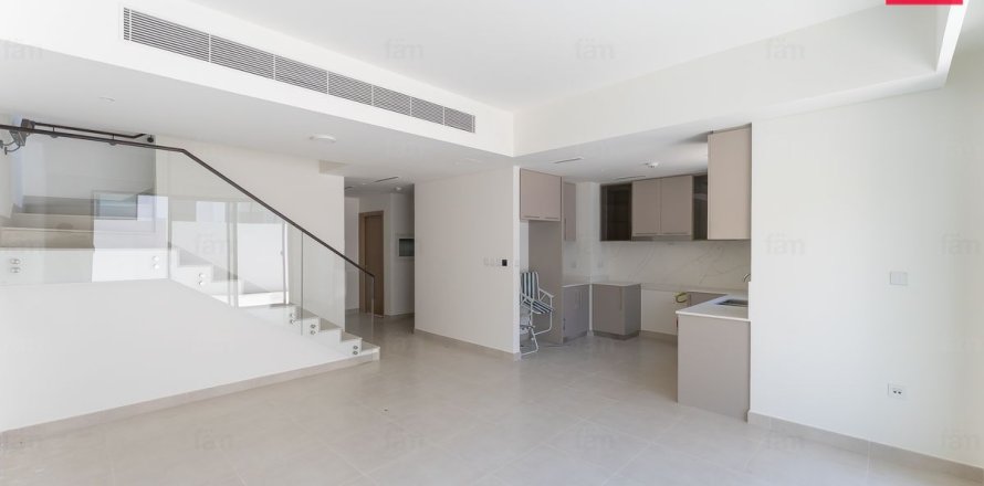 Villa a Dubai, EAU 4 camere da letto, 313.5 mq. № 718179
