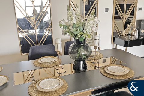 Apartman u ELITE DOWNTOWN RESIDENCE u Downtown Dubai (Downtown Burj Dubai), UAE 2 spavaćih soba, 127 m2 Br. 671651 - fotografija 6