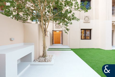 شقة للبيع في Old Town، دبي، الإمارات العربية المتحدة 2 غرفة نوم ، 232 متر مربع ، رقم 671512 - صورة 7