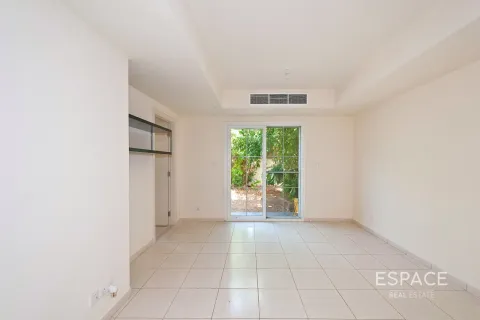 Villa til leie i The Springs, Dubai, Emiratene 2 soverom, 167 kvm Nr. 661212 - Foto 10