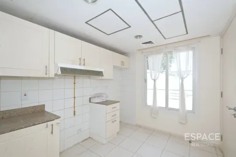 Villa til leie i The Springs, Dubai, Emiratene 2 soverom, 167 kvm Nr. 661212 - Foto 5