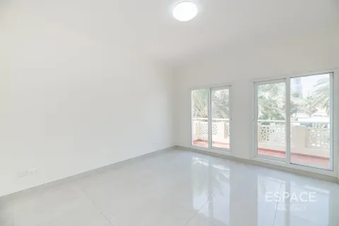 Villa Meadows, Dubaijā, AAE 4 istabas, 353 m2 Nr. 661214 - attēls 15