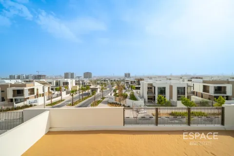 Villa Al Furjan, Dubaijā, AAE 4 istabas, 365 m2 Nr. 661213 - attēls 17