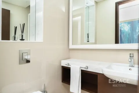 Apartment in Downtown Dubai (Downtown Burj Dubai), UAE 2 bedrooms, 140 sq.m. № 661210 - photo 12