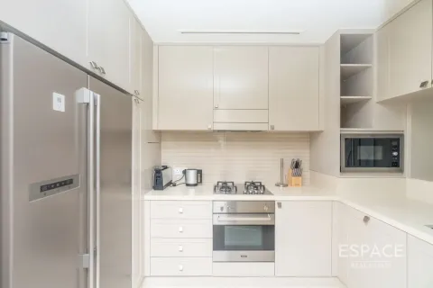 Apartment in Downtown Dubai (Downtown Burj Dubai), UAE 2 bedrooms, 140 sq.m. № 661210 - photo 6