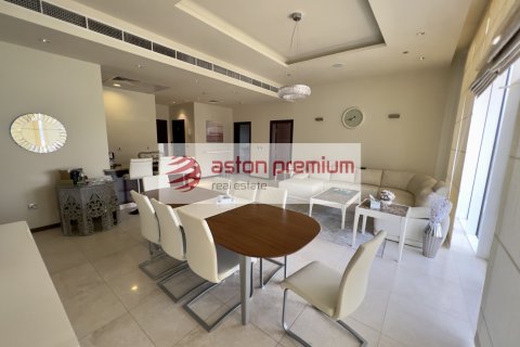 Apartament de închiriat în Palm Jumeirah, Dubai, EAU 2 dormitoare, 156 mp.  №703284 - poză 5