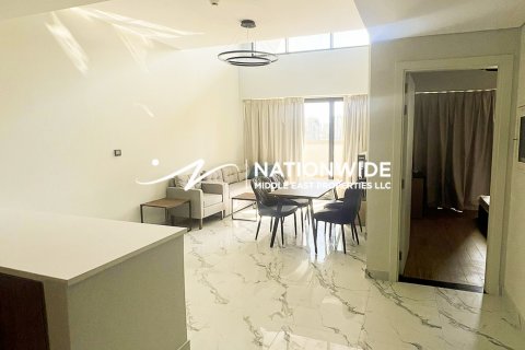 Duplex in Abu Dhabi, UAE 3 bedrooms, 123 sq.m. № 631973 - photo 3