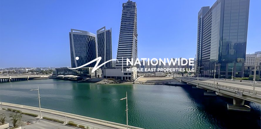 Duplex in Abu Dhabi, UAE 3 bedrooms, 123 sq.m. № 631973