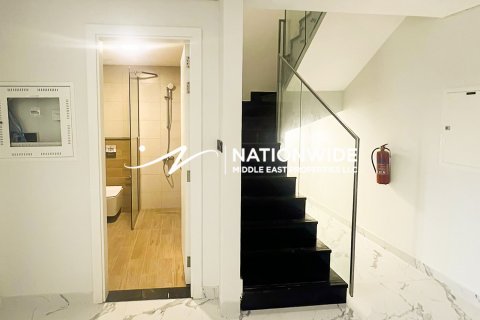 Duplex in Abu Dhabi, UAE 3 bedrooms, 123 sq.m. № 631973 - photo 5