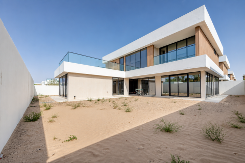 Villa em Sharjah, EAU 5 quartos, 675.87 m2 № 749788