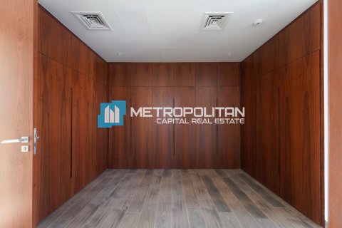 Vila v Abu Dhabi, SAE 5 spální, 707.3 m2 č. 651869 - Fotografia 14