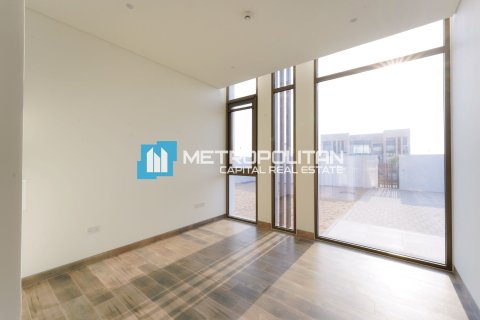 Vila v Abu Dhabi, SAE 5 spální, 707.3 m2 č. 651869 - Fotografia 10