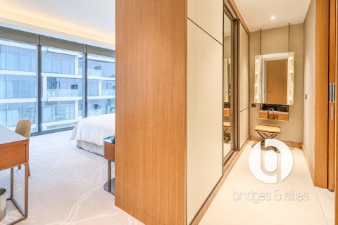 Apartment in Downtown Dubai (Downtown Burj Dubai), UAE 3 bedrooms, 145 sq.m. № 768689 - photo 18