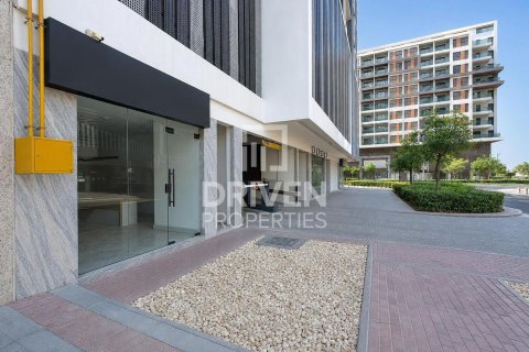 Magasin à louer à Al Satwa, Dubai, EAU 64.38 m2 № 768687 - photo 11
