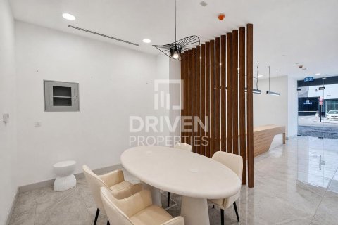 Magasin à louer à Al Satwa, Dubai, EAU 64.38 m2 № 768687 - photo 4
