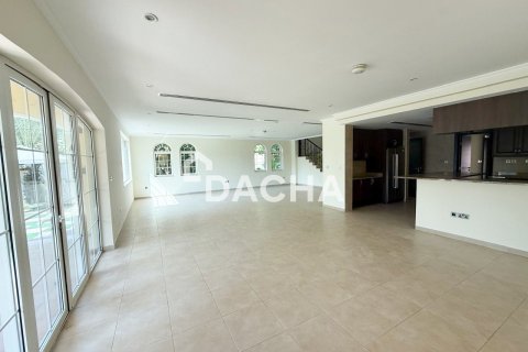 Вилла Jumeirah Park, Дубай, БАӘ-да 4 жатын бөлмелер, 530 м² № 763155 - фото 2