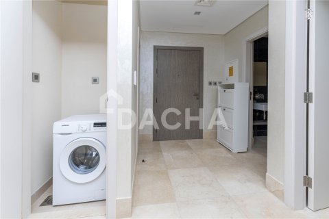 Lägenhet till försäljning i Palm Jumeirah, Dubai, UAE 2 sovrum, 124 kvm Nr. 763156 - fotografi 7