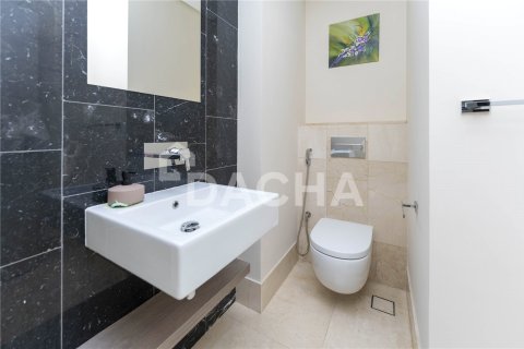 Lägenhet till försäljning i Palm Jumeirah, Dubai, UAE 2 sovrum, 124 kvm Nr. 763156 - fotografi 8
