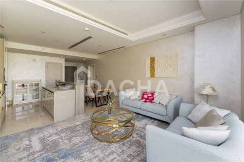 Lägenhet till försäljning i Palm Jumeirah, Dubai, UAE 2 sovrum, 124 kvm Nr. 763156 - fotografi 3