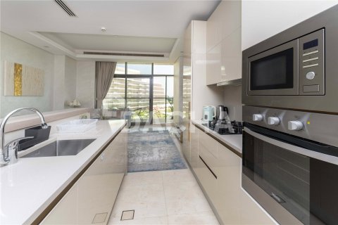 Lägenhet till försäljning i Palm Jumeirah, Dubai, UAE 2 sovrum, 124 kvm Nr. 763156 - fotografi 6