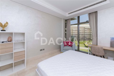 Lägenhet till försäljning i Palm Jumeirah, Dubai, UAE 2 sovrum, 124 kvm Nr. 763156 - fotografi 14