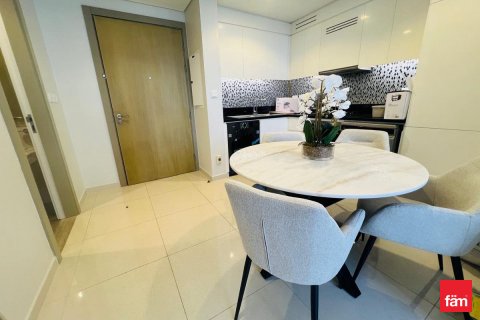 Apartment sa Business Bay, Dubai, UAE 2 silid-tulugan, 75.8 sq.m. № 644893 - larawan 12