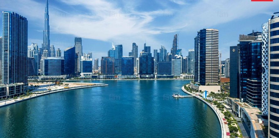 Bureau à Business Bay, Dubai, EAU: 102.3 m2 № 758197