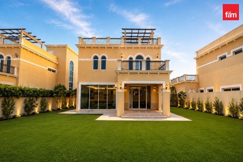Villa sa Jumeirah Park, Dubai, UAE 4 silid-tulugan, 645.9 sq.m. № 758200