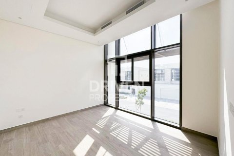 Huvila Mohammed Bin Rashid City, Dubai, Arabiemiraatit 4 makuuhuonetta, 650.04 m2 № 757091 - kuva 9